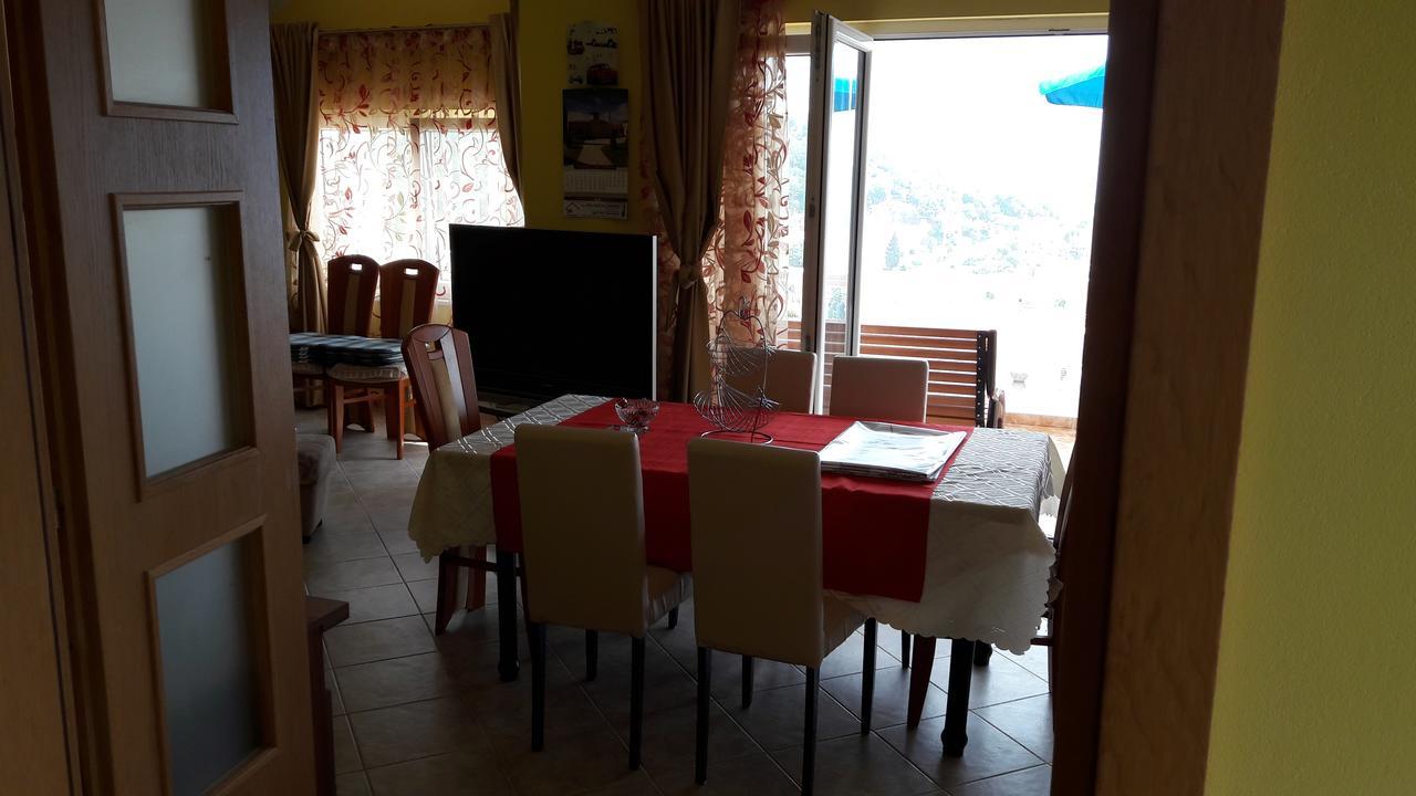 הרצג-נובי Porodicni Apartman מראה חיצוני תמונה